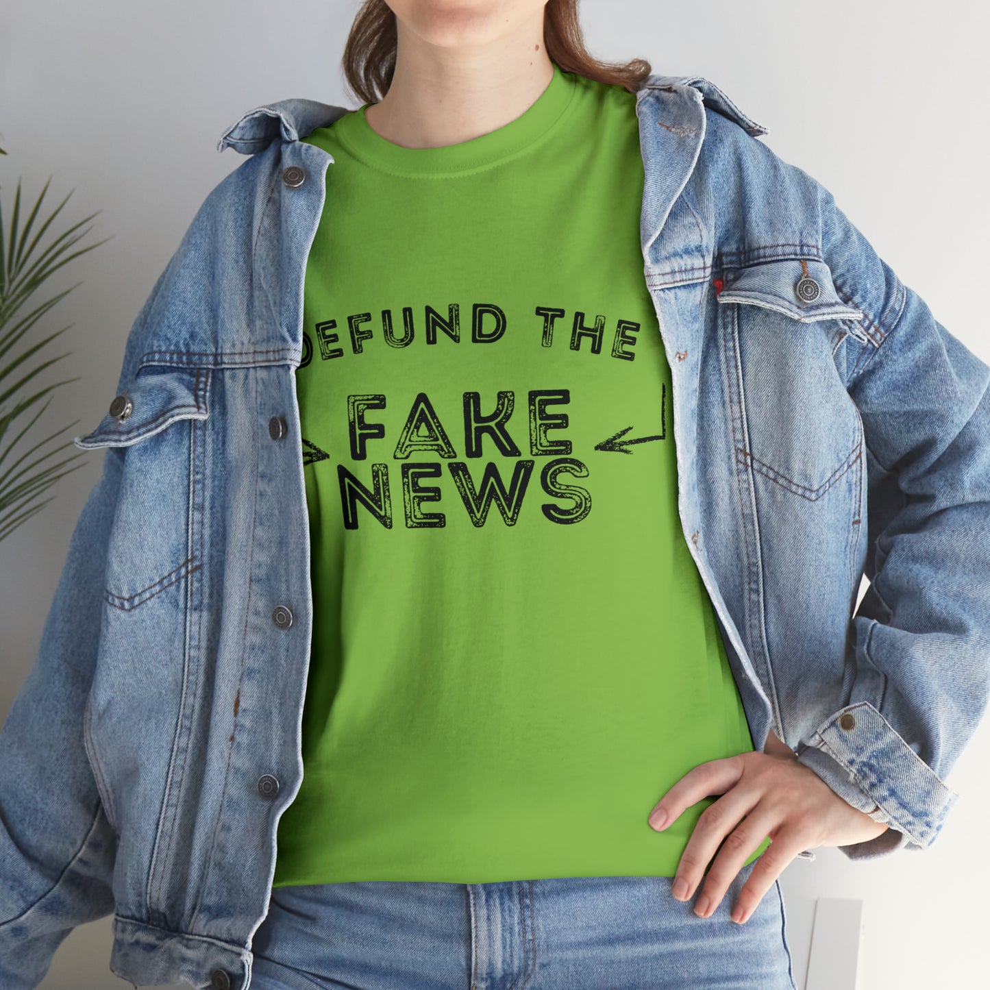 "Defund The Fake News" T-Shirt - Weave Got Gifts - Unique Gifts You Won’t Find Anywhere Else!