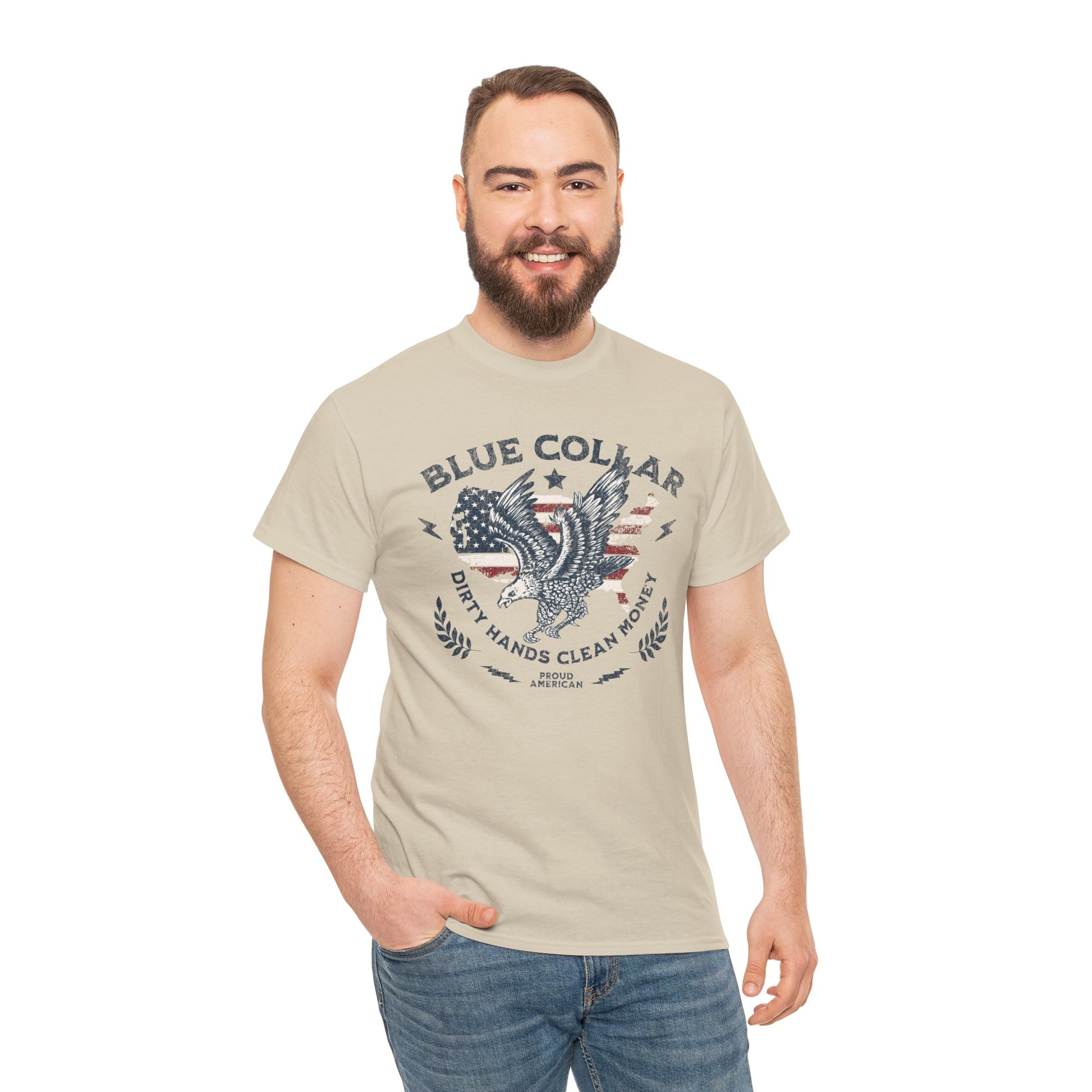 Vintage look proud American t shirt with olive branches and flag