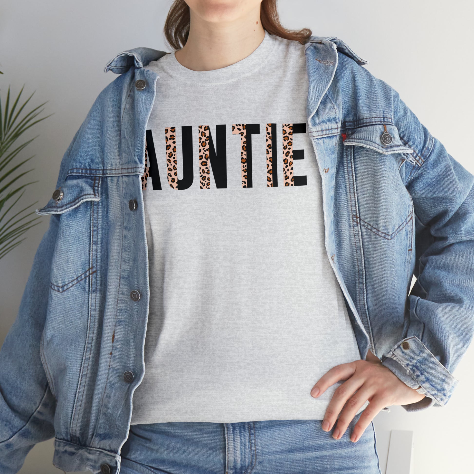 "Auntie" T-Shirt - Weave Got Gifts - Unique Gifts You Won’t Find Anywhere Else!