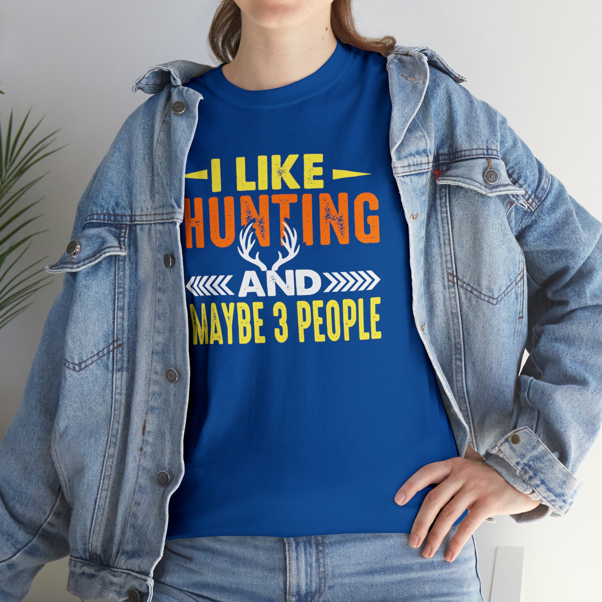 "I Like Hunting & Maybe 3 People" T-Shirt - Weave Got Gifts - Unique Gifts You Won’t Find Anywhere Else!