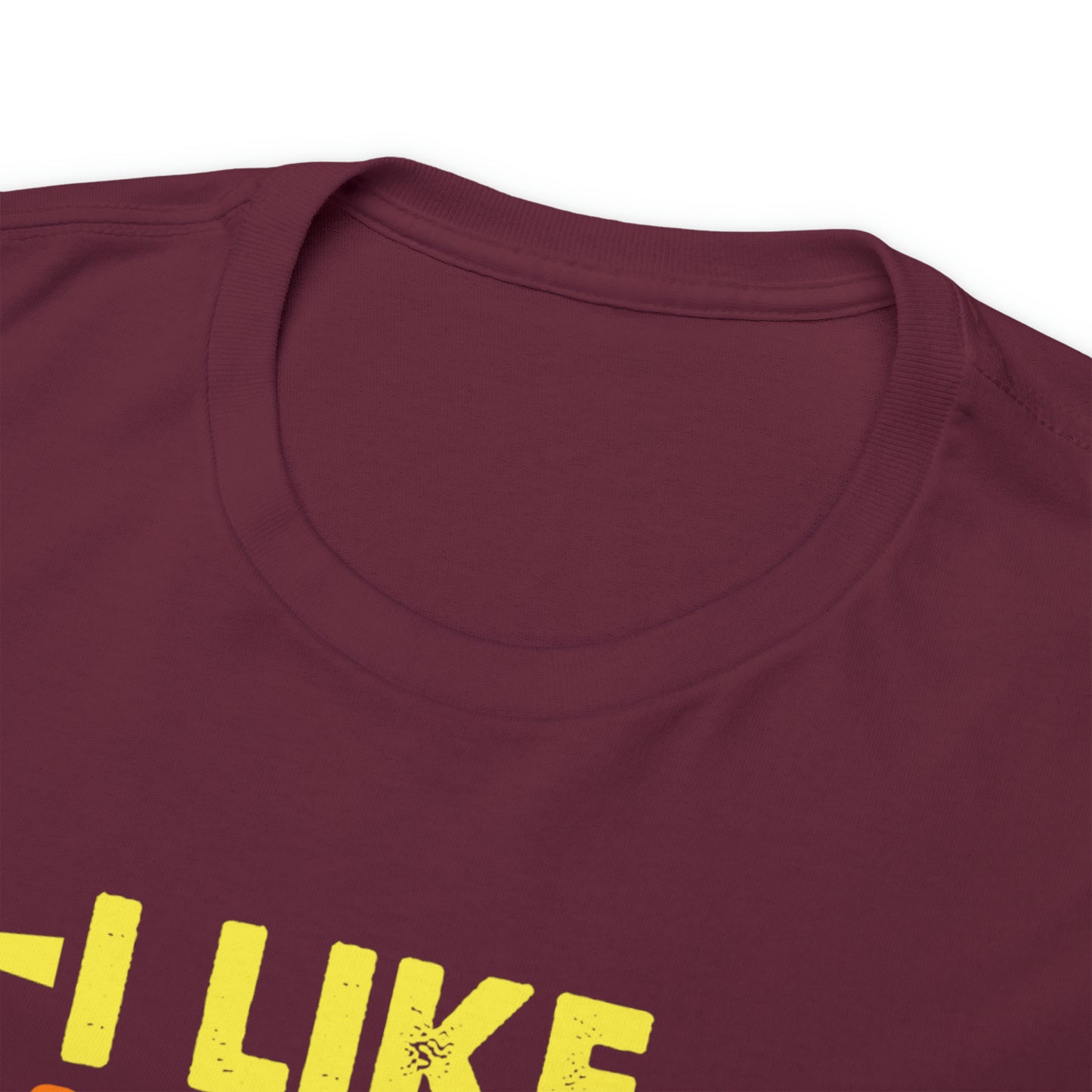 "I Like Hunting & Maybe 3 People" T-Shirt - Weave Got Gifts - Unique Gifts You Won’t Find Anywhere Else!