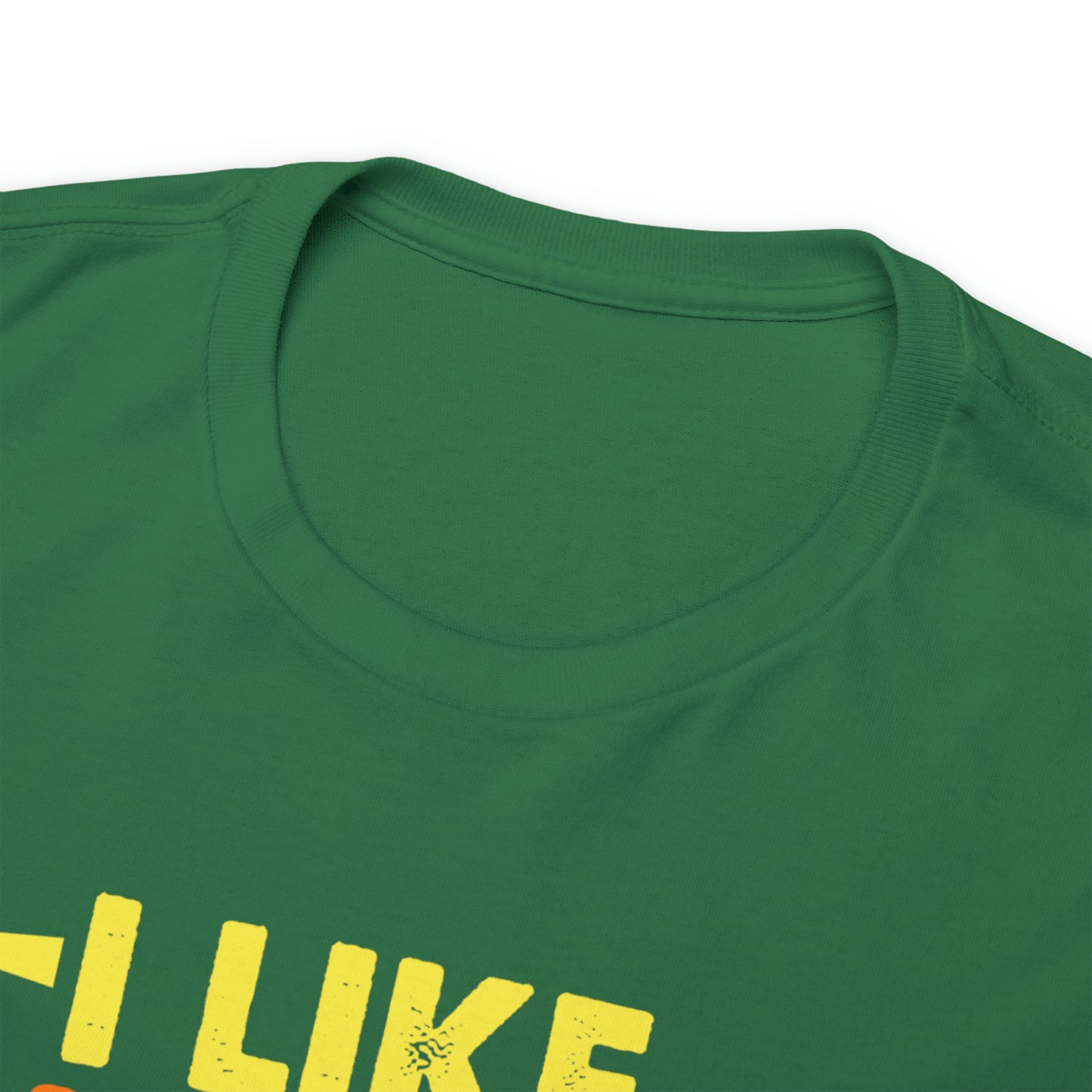 "I Like Hunting & Maybe 3 People" T-Shirt - Weave Got Gifts - Unique Gifts You Won’t Find Anywhere Else!