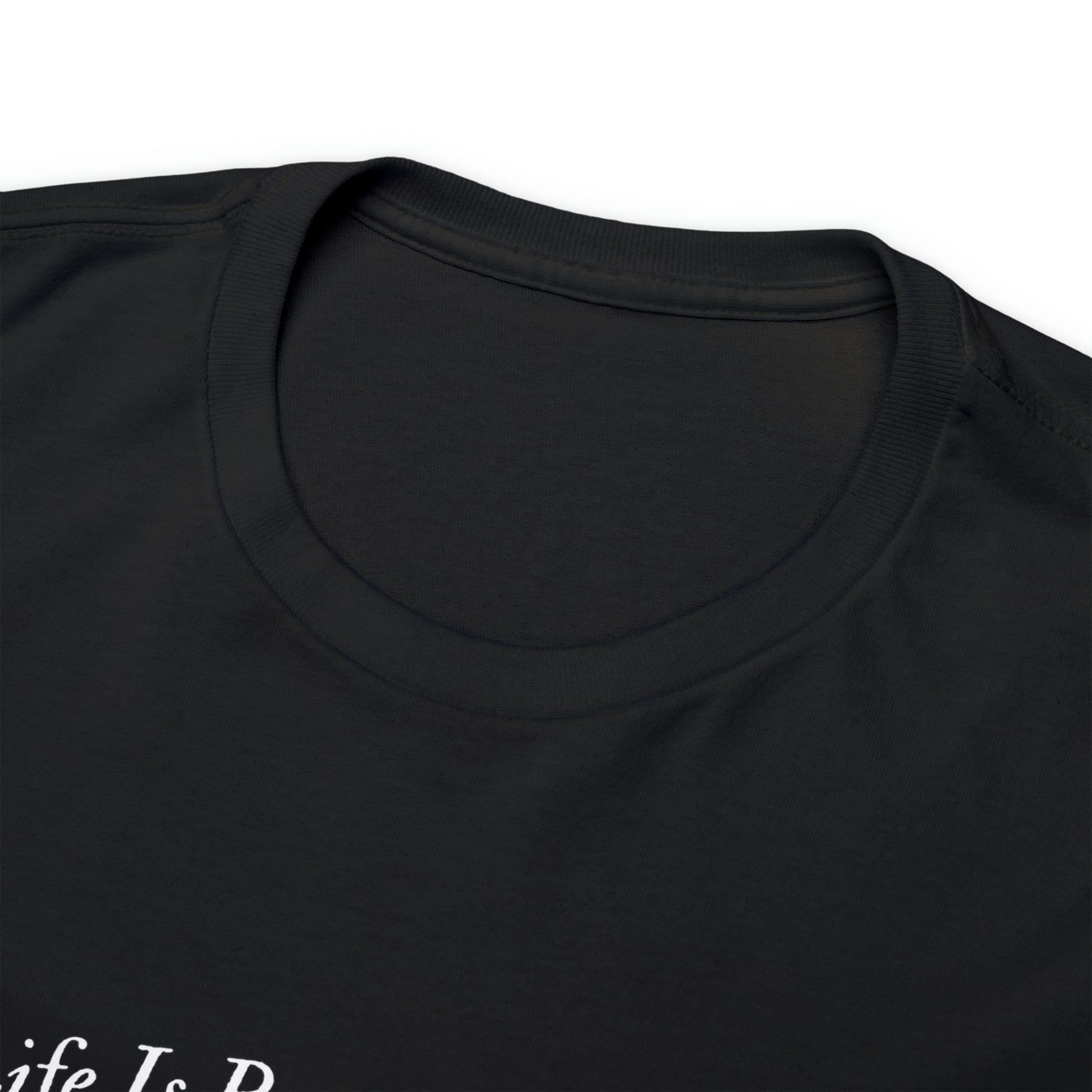 "Life Is Better When I'm Hunting" T-Shirt - Weave Got Gifts - Unique Gifts You Won’t Find Anywhere Else!