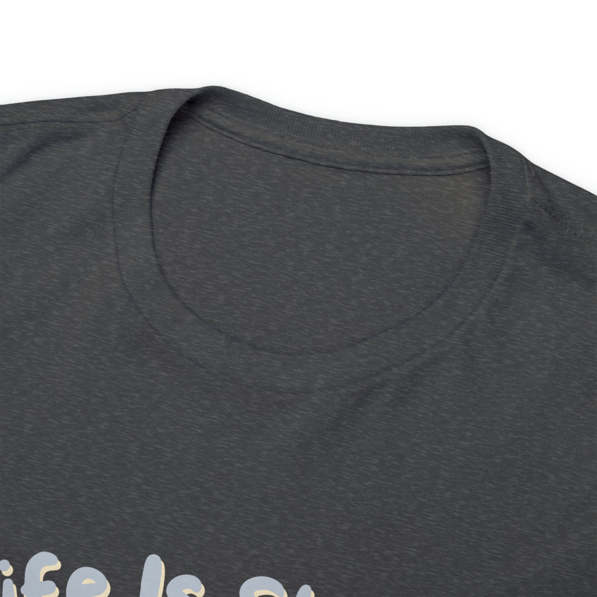 "Life Is Short, Drink Beer" T-Shirt - Weave Got Gifts - Unique Gifts You Won’t Find Anywhere Else!