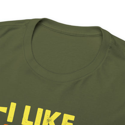 "I Like Hunting & Maybe 3 People" T-Shirt - Weave Got Gifts - Unique Gifts You Won’t Find Anywhere Else!
