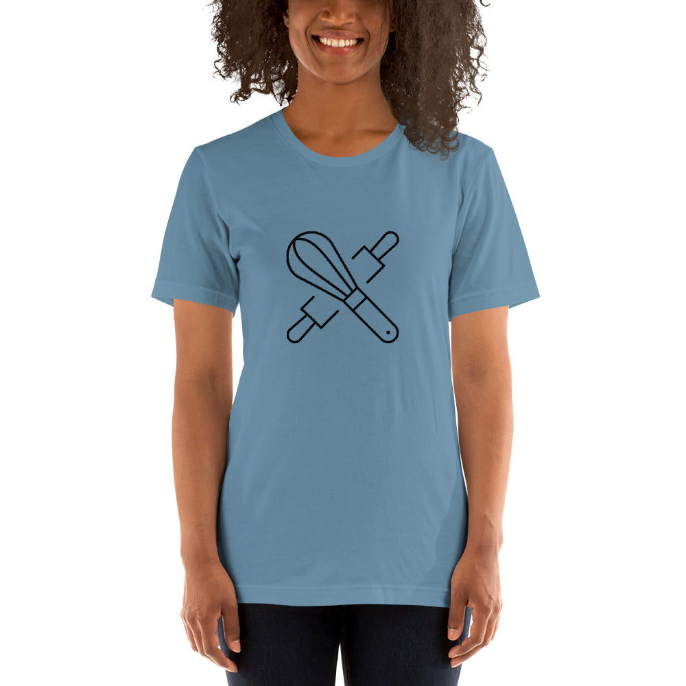 Elegant cooking lover t-shirt with kitchen tools graphic
