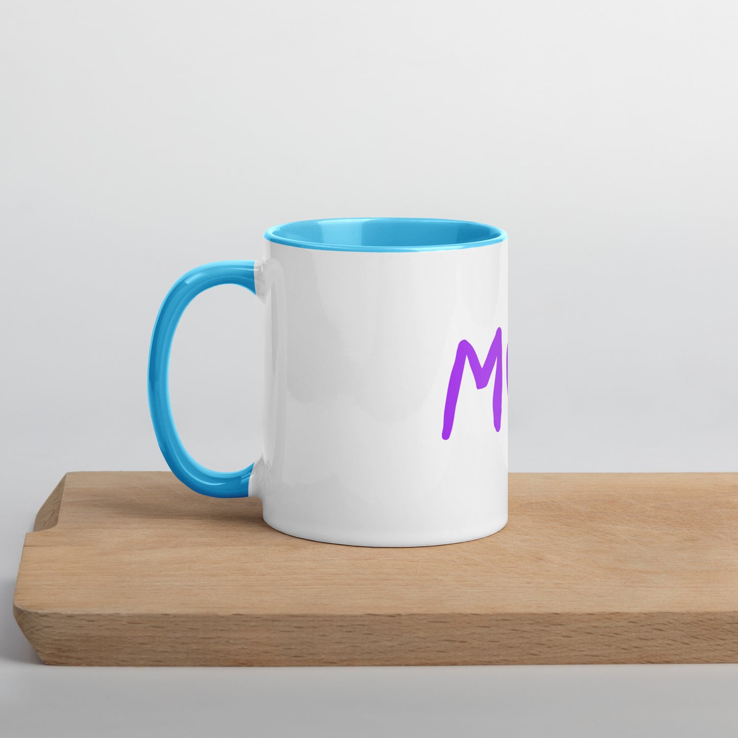 Sweet mom coffee mug gift with hand-drawn font
